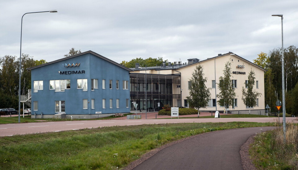 ”Jag kan inte kasta fakturan, för den måste ju arkiveras. Och den ses av både mig och vår bokförare”, säger en arbetsgivare som fick en faktura där en anställds namn och exakta blodprov fanns med.