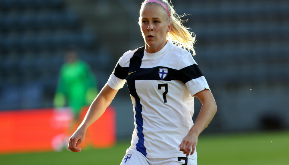 Adelina Engman fick en halvtimmes spel i matchen mot Danmark.