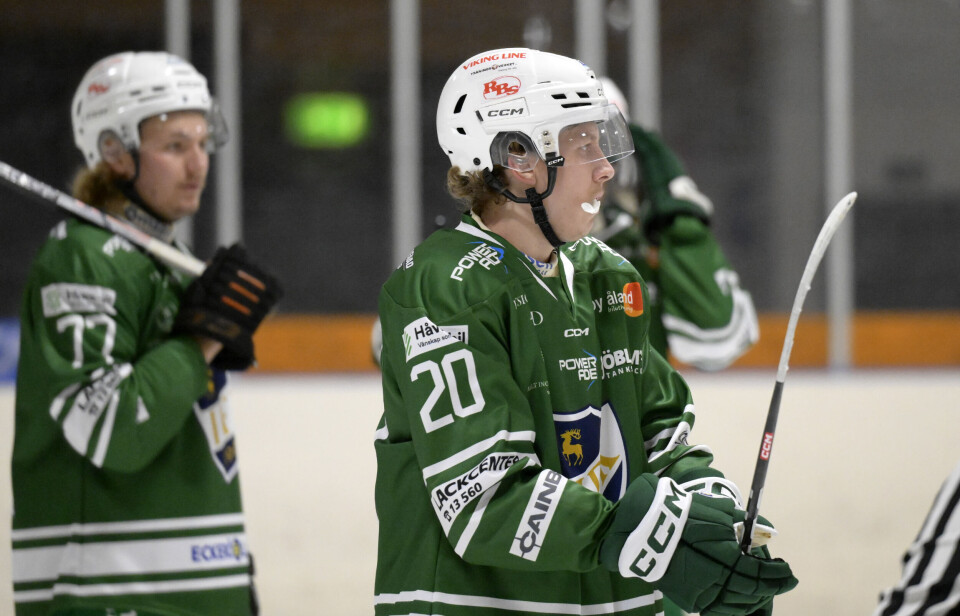 Hockeyherrarna föll på Värmdö