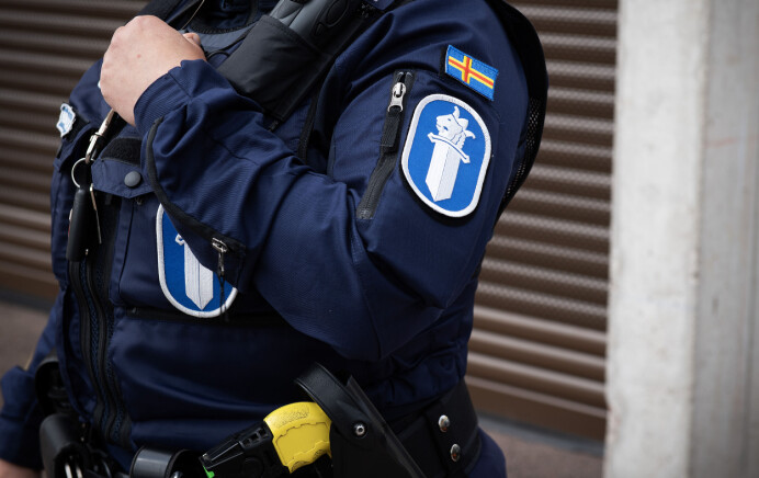 Körde ifrån polis två gånger – får fängelse