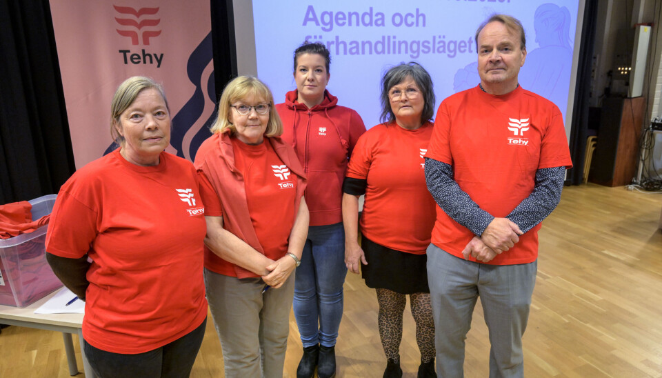 Kicki (Kristina) Söderqvist, till vänster, Pirjo Åkerblom, Anne-Sophie Juslin, Åsa Larson och Erkki Santamala var på plats för att diskutera med Tehymedlemmar på onsdagskvällen.
