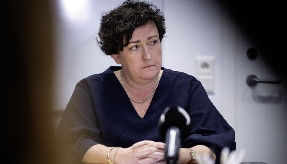 ÅHS styrelseordförande Sara Kemetter säger att man inte bryter avtalet med Diktamen, utan försöker hitta lösningar tillsammans med företaget.