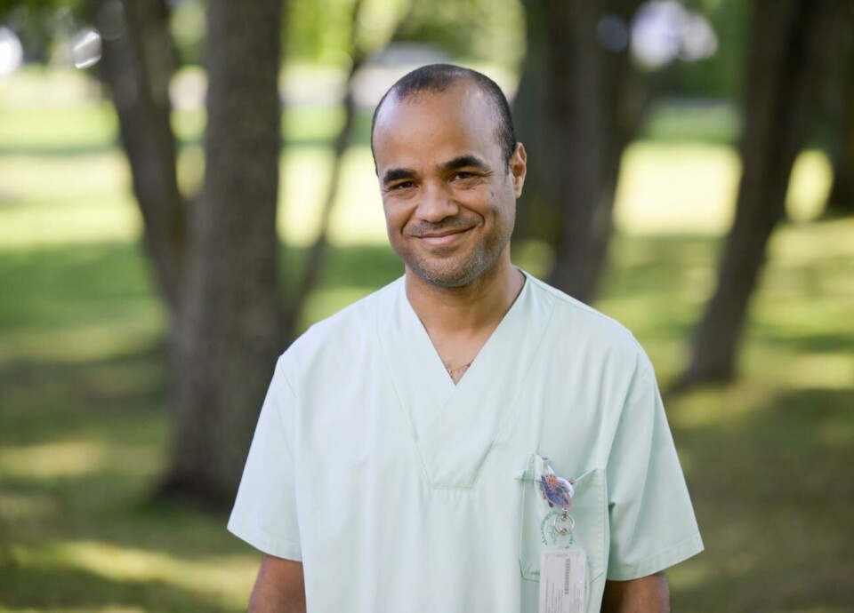 Det var inte alltid självklart att det var barnläkare Yunior Dueñas Disotuar skulle bli, men det var alltid självklart att han skulle bli läkare. Intresset för medicin och att hjälpa människor ligger som grundstenar i hans yrkesval. Det var inte alltid självklart att det var barnläkare Yunior Dueñas Disotuar skulle bli, men det var alltid självklart att han skulle bli läkare. Intresset för medicin och att hjälpa människor ligger som grundstenar i hans yrkesval.