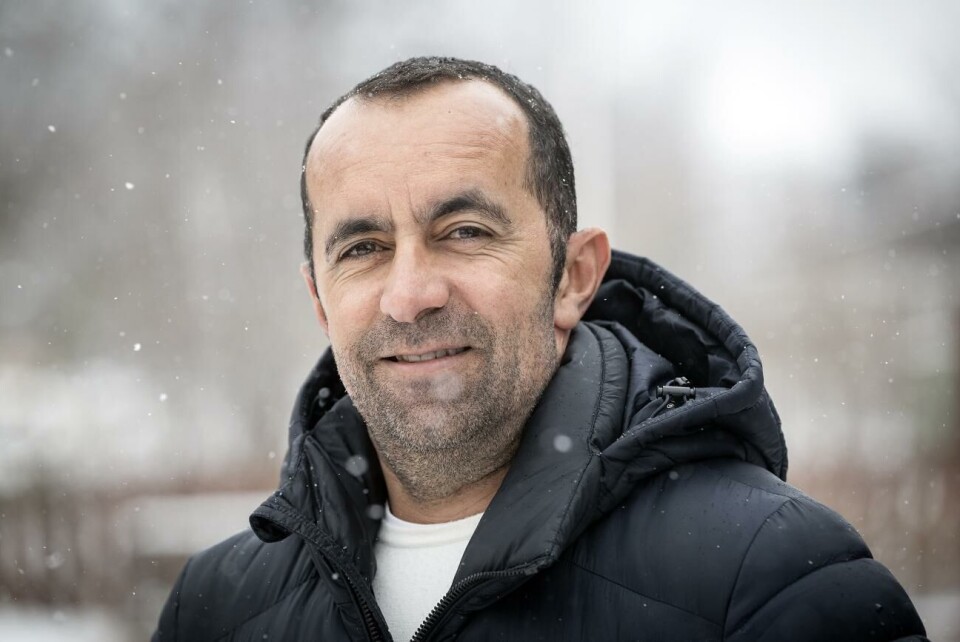 Även om Åland är hemma drömmer Sergio om en dag då han återigen är tillbaka på Gran Canaria, gärna i ett hus vid stranden. Lite avskilt tillsammans med sin son och deras egen lilla trädgård. Men för stunden är det bara en dröm. Även om Åland är hemma drömmer Sergio om en dag då han återigen är tillbaka på Gran Canaria, gärna i ett hus vid stranden. Lite avskilt tillsammans med sin son och deras egen lilla trädgård. Men för stunden är det bara en dröm.