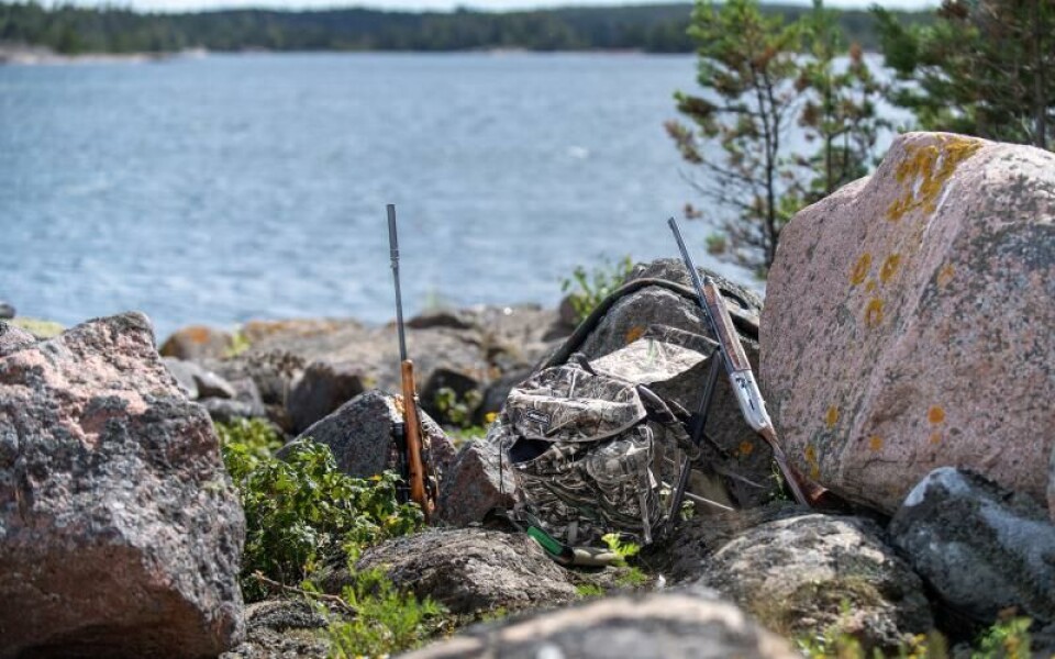 För en dag ute på holmen är en jaktryggsäck med en kaffetermos bra att ha med sig.Foto: Amir Karbalaei