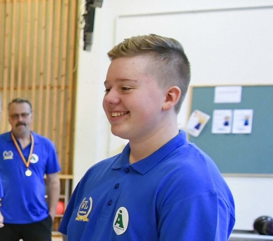 Wilmer Kvarnström är dubbel lagmästare samt juniormästare i bowling. 021021 , 02102021 , 20212002 , Bowling , DUV och Ålandsbowlingförbund avgjorde tävlingen Opal Open i idrottsgården