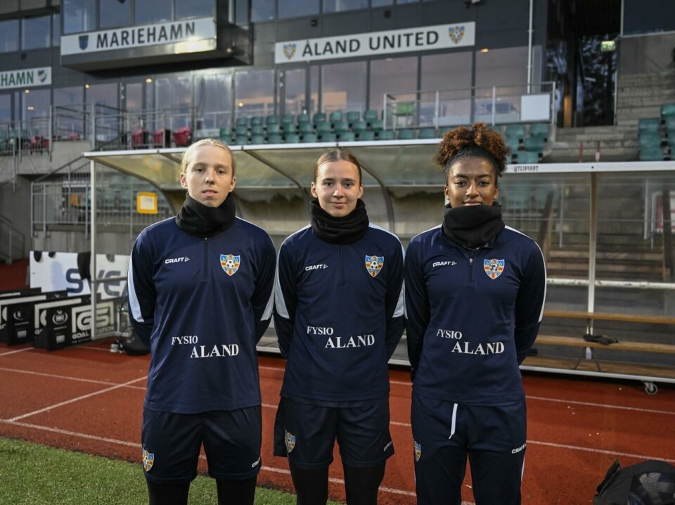 Testtrion Minttu Takanen, Katrin Kirpu och Daniela Tolonen fick alla kontrakt med Åland United efter en knapp veckas provspel.