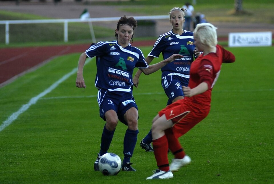 Åland Uniteds Ing-Marie ”Mimmi” Holmberg i en match mot KMF 2007. Fotboll, Åland United