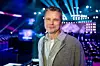 Anders Wistbacka är projektledare och den som är högst ansvarig för svenska Melodifestivalen. Hans pappa var ålänning och familjen har en stuga på Seglinge.