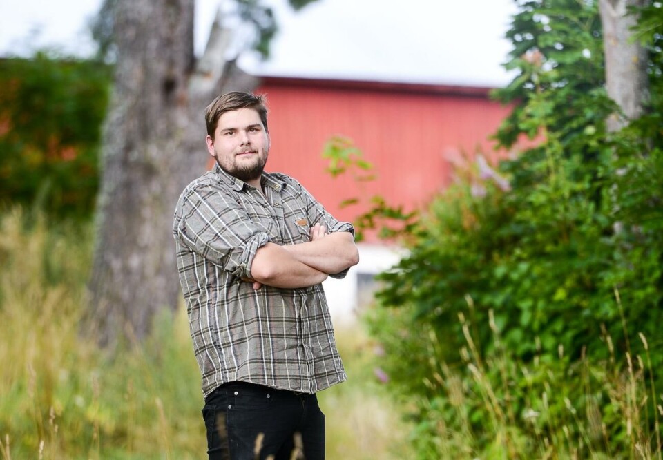 ”Jag har nog ingen åsikt kring huruvida det är bra eller dåligt. Nu har man bestämt så här”, säger jägaren Viktor Eriksson. Viktor Eriksson, kock, fermentering, fermentera, fermenterat, matlagning, ärtmis, fermenteringsprojekten, förädla, trädgård