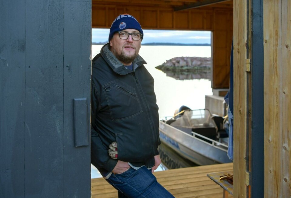 Ansgar fördömer LR:s beslut att pröva domen Stugan i Lemland är en viktig plats för Tomas Lindqvist. Kanske blir det ett permanent boende för familjen här så småningom.