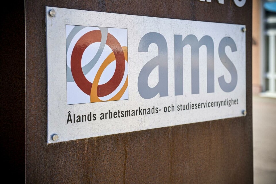 Arbetslösheten fortsatt på samma nivå AMS, Arbetsmarknads-och studieservicemyndighet