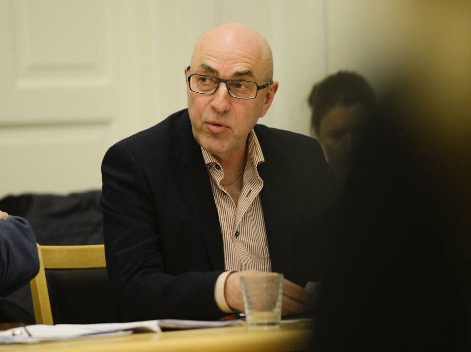 Runar Karlsson (C) säger att man inte kan skära mycket i budgetförslaget utan att servicen blir stramare och sämre, och att det riskerar leda till en nedåtgående spiral. saltvik kommun, runar karlsson, flyktingar, fullmäktige