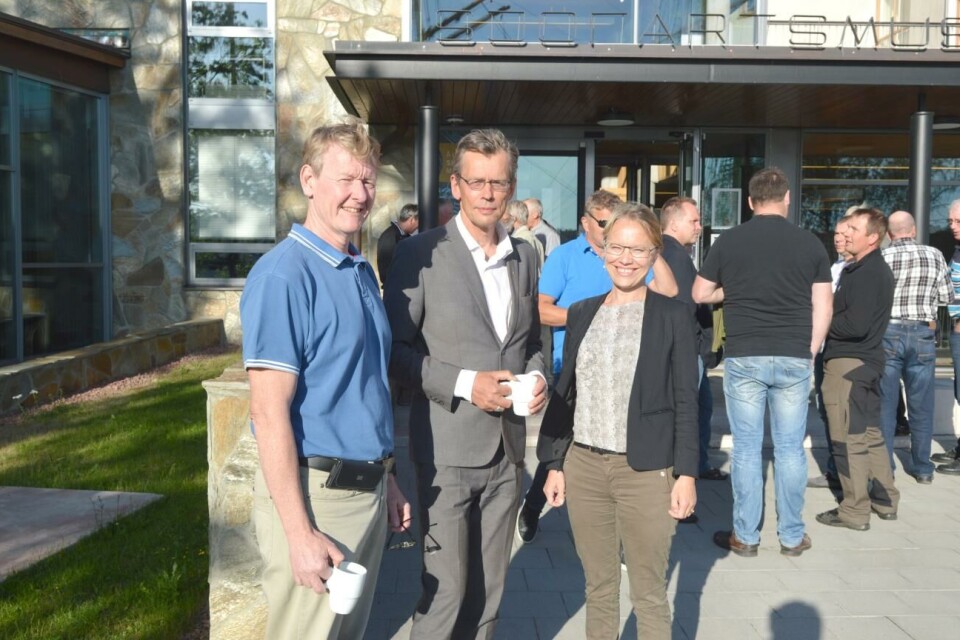 Expert saknar utvärdering av utplantering av gädda I mitten ses Henrik C Andersson, länsfiskekonsulent i Stockholms län.Emma Harald