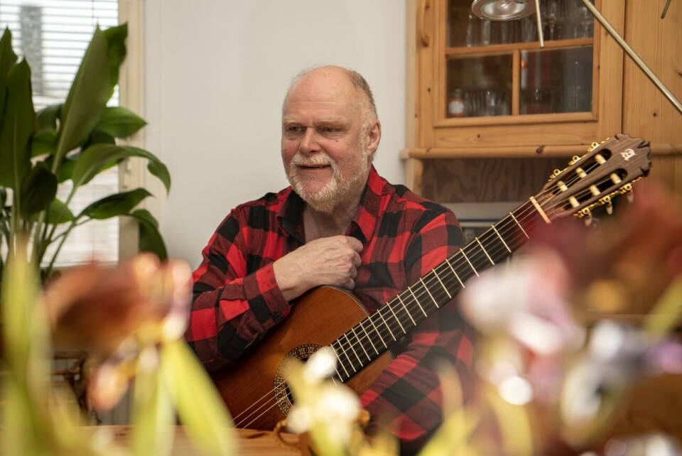 Gunder Andersson gick kurs i tre år för att lära sig spela klassisk gitarr. 220323 , 22032023 , 20230322 , GunderAndersson fyller 70 år