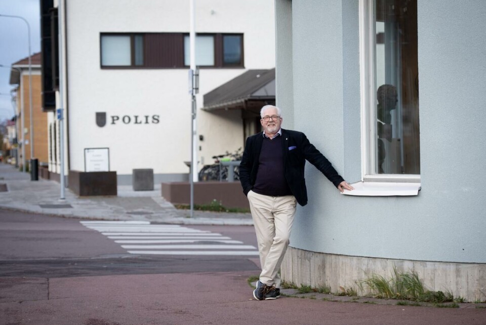 Ulf Wickström vid ett av sina alla hus där han varit ensvarig för elarbetet. Uffe Wikström, födelsedag, 75 år