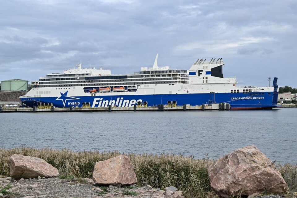 Finnlines nya fartyg slår förväntningarna Finnlines nya fartyg Finnsirius har bidragit till en ökning av passagerare med 60 procent. Allt fler ålänningar syns ombord, enligt rederiet.