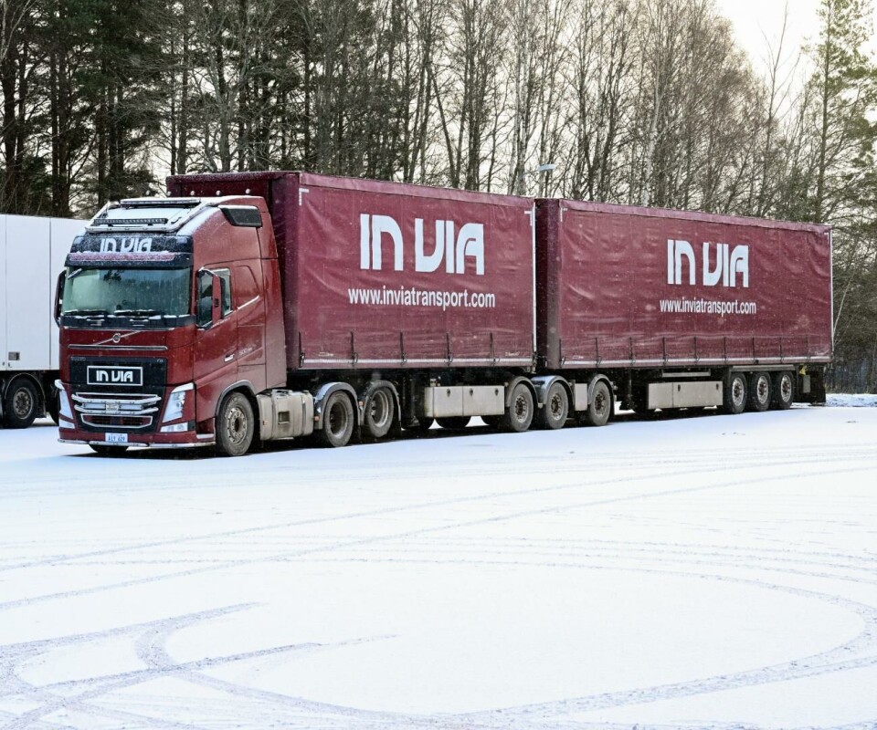 In Via stämde Brändö kommun efter att ha förlorat en upphandling. Nu har parterna förlikats. 020223 , 02022023 , 20230202 , Invia , transportföretag , transport , lastbil , lastbilstransport , långtradare