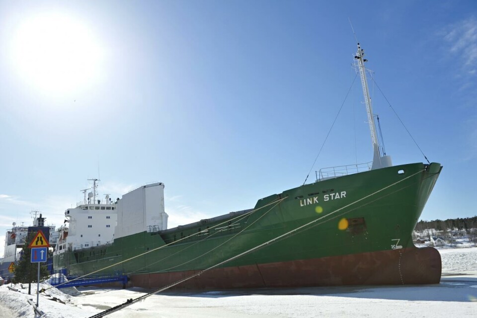 Godby Shipping förlänger avtalen för två av sina fartyg – ms Mistral och ms Link Star. Hur framtiden ser ut för Link Star är dock oklart.