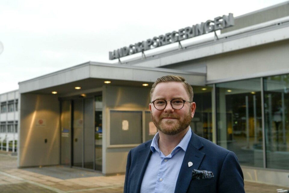Utvecklingsminister Alfons Röblom (HI) säger att han förvånas över den tydliga flaskhals som nu finns gällande privata anläggningar på Åland.