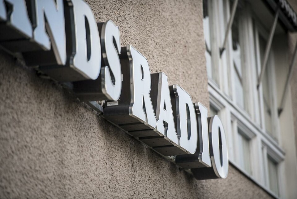 Magnus Lundberg, styrelseordförande för Ålands radio och tv, säger att bolaget inte behöver följa landskapsregeringens ägarpolicy i fråga om att göra ansökningar till topptjänster offentliga. Ålands radio