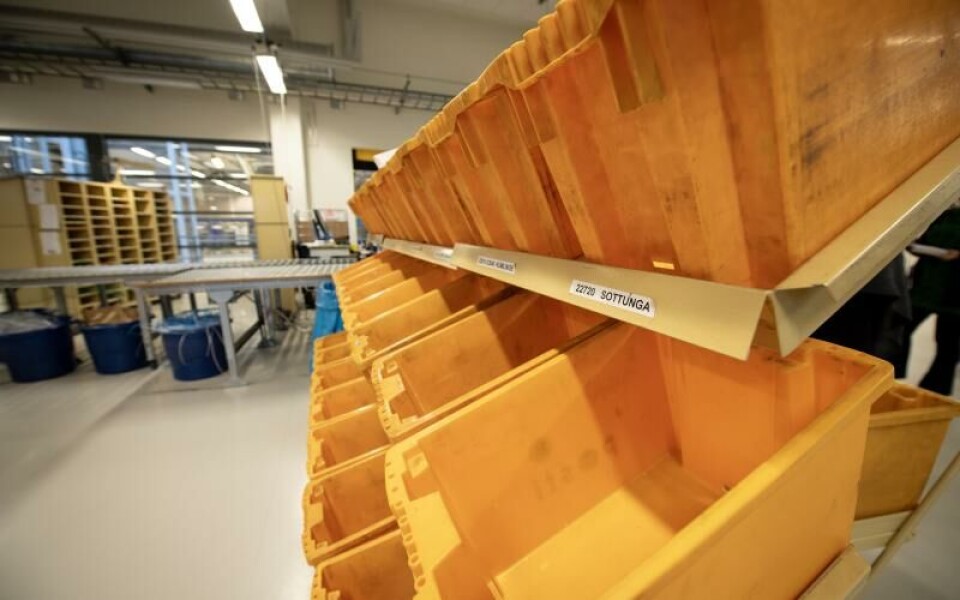 Här sorteras julposten, när Ålandstidningen kommer på besök hos Åland Post är den på väg ut till hushållen. Foto: Hülya Tokur-Ehres