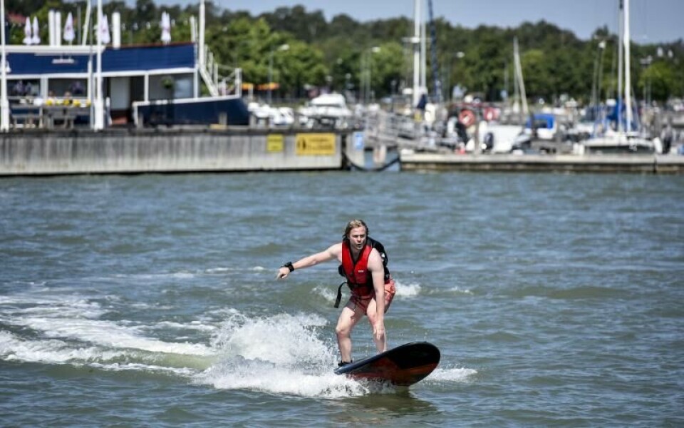 Casimir Uotinen, Jetboard-test, Lilla holmen, sommar, vattensporterFoto: Hülya Tokur-Ehres