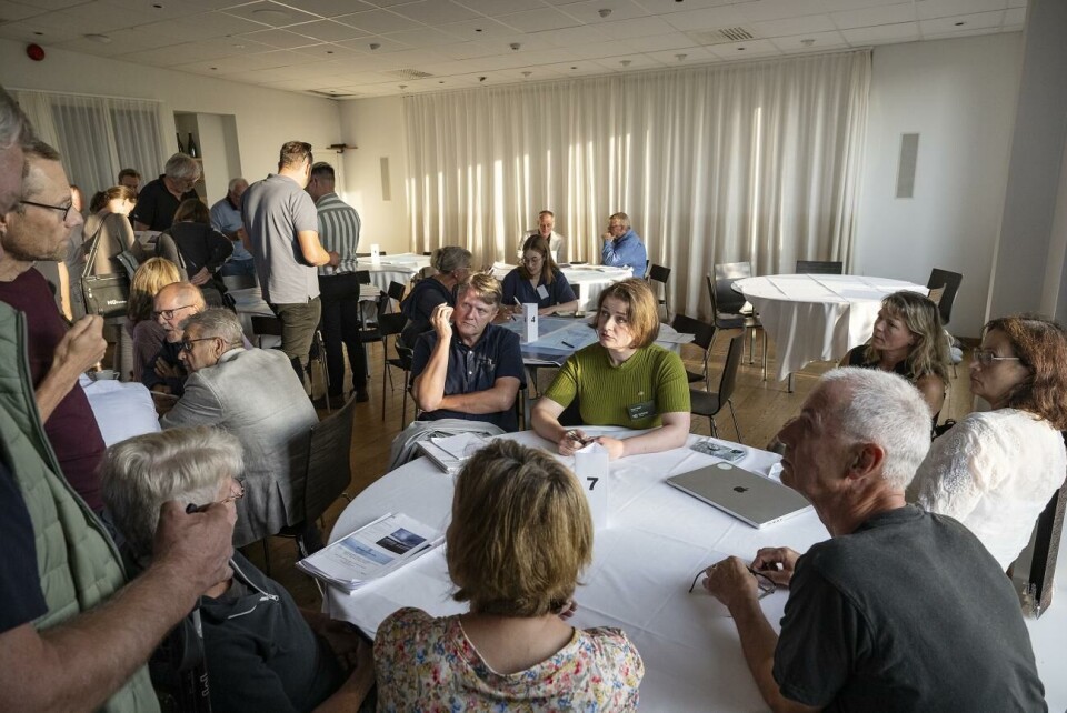 Anna Häger, sektionschef vid Ilmatar Offshore för en diskussion med deltagare från avgränsningssamrådet gällande projektets tidsplan. Anna Häger, sektionschef vid Ilmatar Offshore för en diskussion med deltagare från avgränsningssamrådet gällande projektets tidsplan.