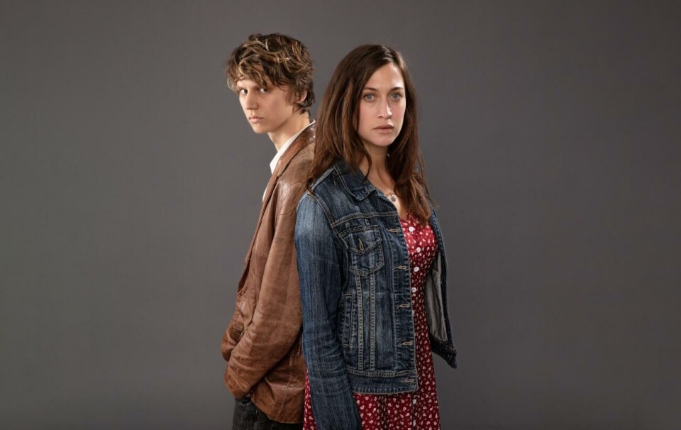 Erik Enge och Julia Ragnarsson gör huvudrollerna i höstens satsning.