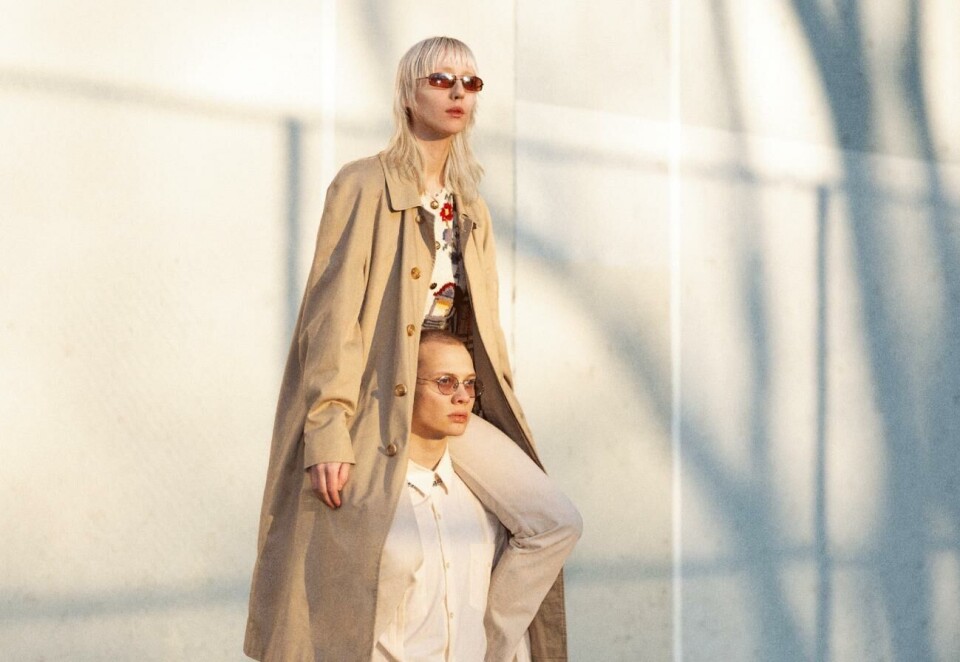 Ida Jonsson och Simon Saarinen, som verkar under namnet Ida-Simon, är aktuella med en virtuell vernissage och föreläsning.