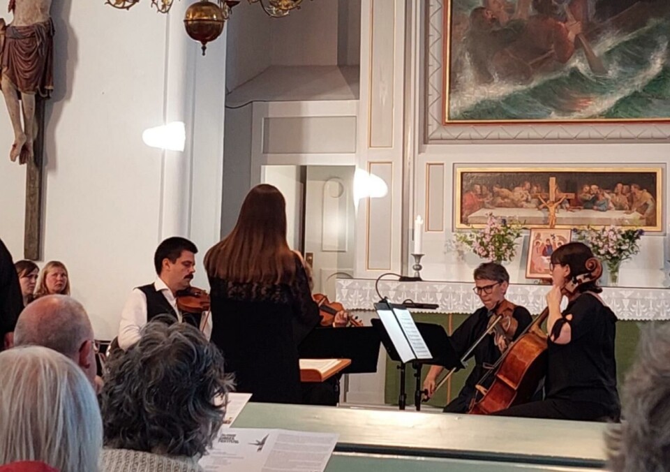 Kraftfulla sopraninsatser och dramatiskt kreverande pukor Klarakvartetten med inhoppande Andreas Nyberg.Eivor Lindström.