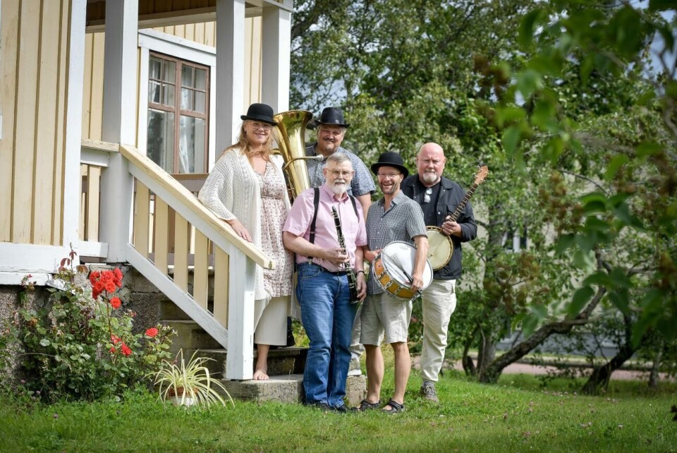 Maria Stenberg-Haug, Mikael Jansson, Börje ”Lillebror” Åhlund, Kim Jansson och Ove Andersson utgör jazzbandet i sin nuvarande uppsättning.