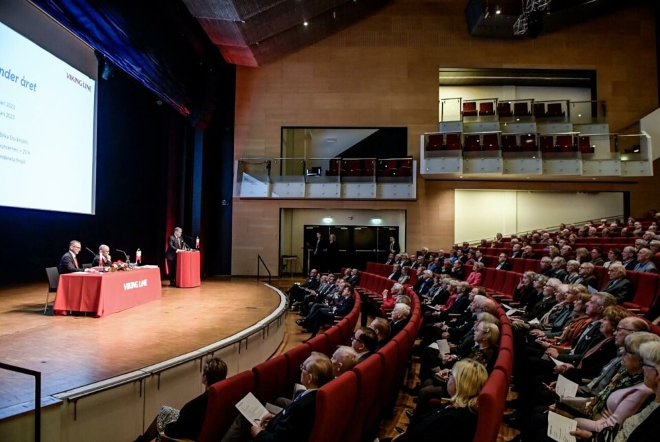 På bolagsstämman nyligen fastställdes en dividend på en euro per aktie. 240 aktieägare var på plats under tisdagens bolagsstämma, som avhandlades i snabb takt. Styrelsen med Jakob Johansson som ordförande återvaldes, dividenden om en euro per aktie godkändes och styrelsearvodena höjdes med några procent.Hülya Tokur-Ehres