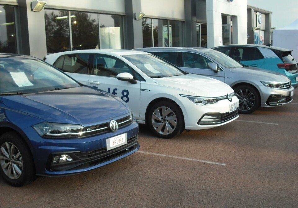 Volkswagen dominerar den åländska personbilsmarknaden som nu visar välkommen tillväxt. Märket har hittills fyra modeller på tio i topp-listan och två Folkvagnar leder också importstatistiken. Elbilar och laddhybrider har gått bra i år.