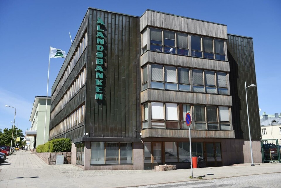 Efter sommaren inleds renovering och påbyggnad av det så kallade Kopparhuset i Ålandsbankens östra del. Ålandsbanken planerar en totalrenovering av det så kallade ”kopparhuset”. Samtidigt vill man bygga på huset med två våningar.