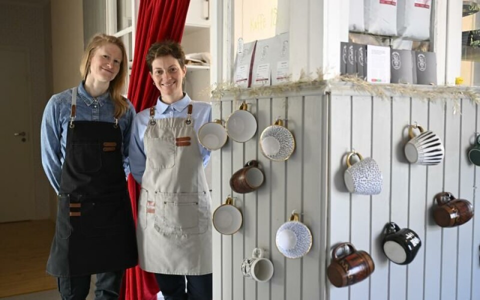 Naemi Örjans och Valentina Ciavaglia ser fram emot att ha kaféet öppet flera dagar i veckan under sommaren. <@Fotograf>Robert JanssonFoto: Robert Jansson