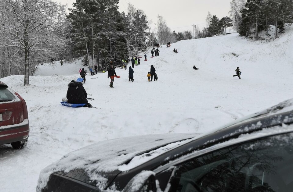 Utryckningsbilar måste kunna komma fram på vägen som går till Gnisten. Gnisten.