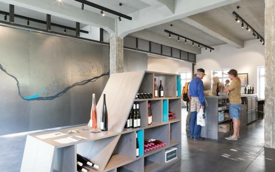 Georg Breuers vinotek ligger mitt i byn Rüdesheim.Foto: Pressbil