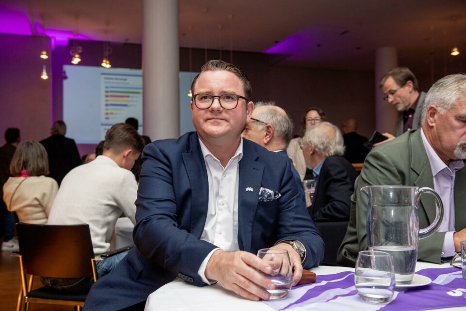 Röblom vill ha gemensam linje i EU-politik Alfons Röblom (HI) vill ha en gemensam linje för Ålands EU-politik.