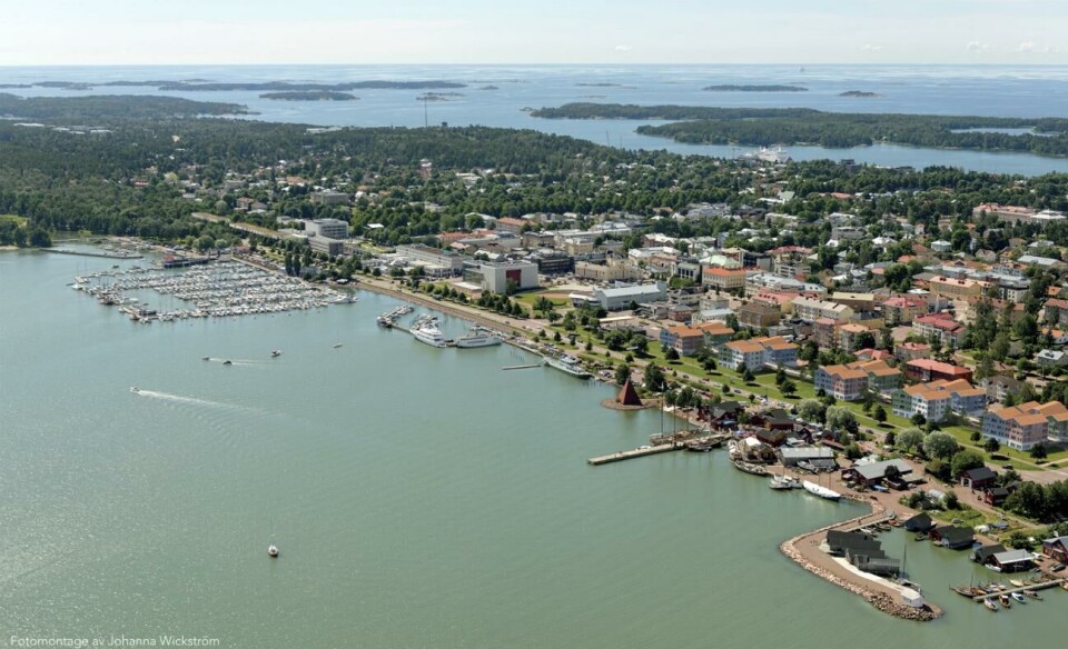 Den här illustrationen finns med i utformningsplanen för Rönnbergs torg. De nya bostadskropparna syns till höger i bilden.