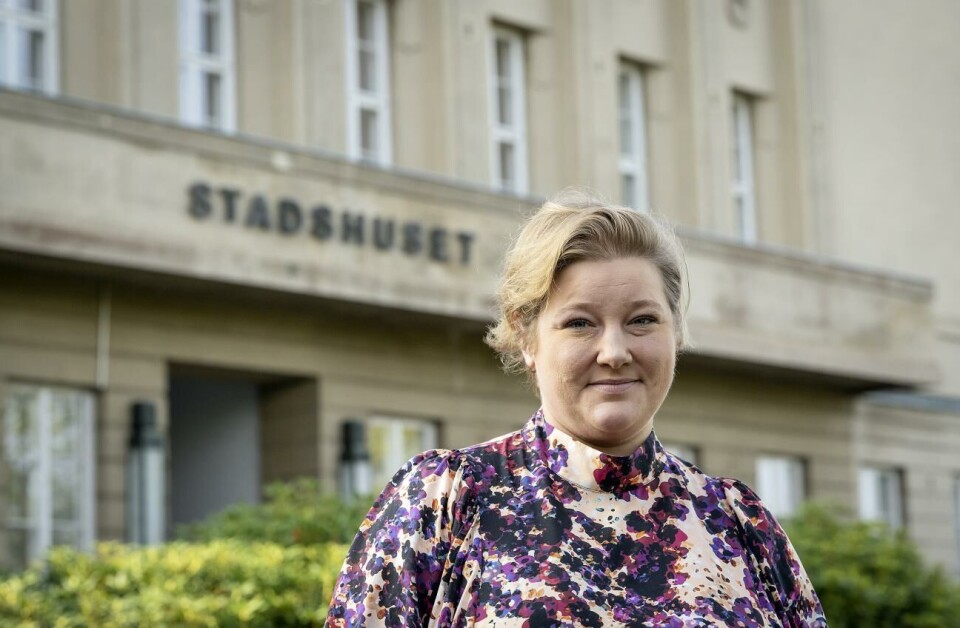Landskapet och kommunerna är nu överens om att den offentliga sektorn måste bli effektivare. ”Inflationen drabbar alla och kräver samarbete”, säger stadsstyrelsens ordförande Ingrid Zetterman. Ingrid Zetterman