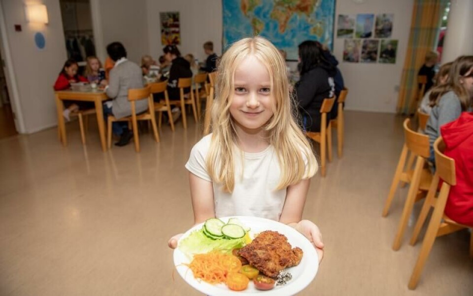 Jemimah Jansson har just tagit för sig av lunchen.Foto: Hülya Tokur-Ehres