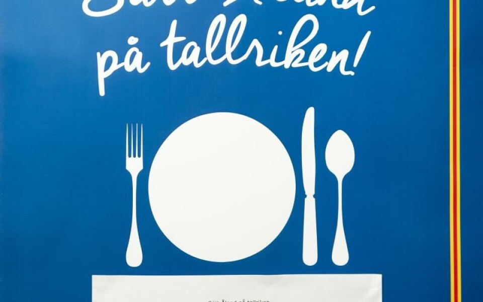 Deltagarna i ”Sätt Åland på tallriken” ska lyfta råvarornas ursprung på menyerna. Så här ser veckans meny ut i Eckerö skola. Foto: Hülya Tokur-Ehres