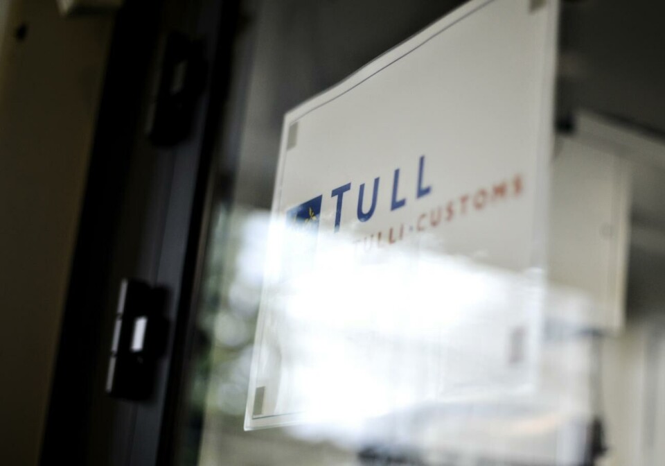Tullens ledning på väg till Åland