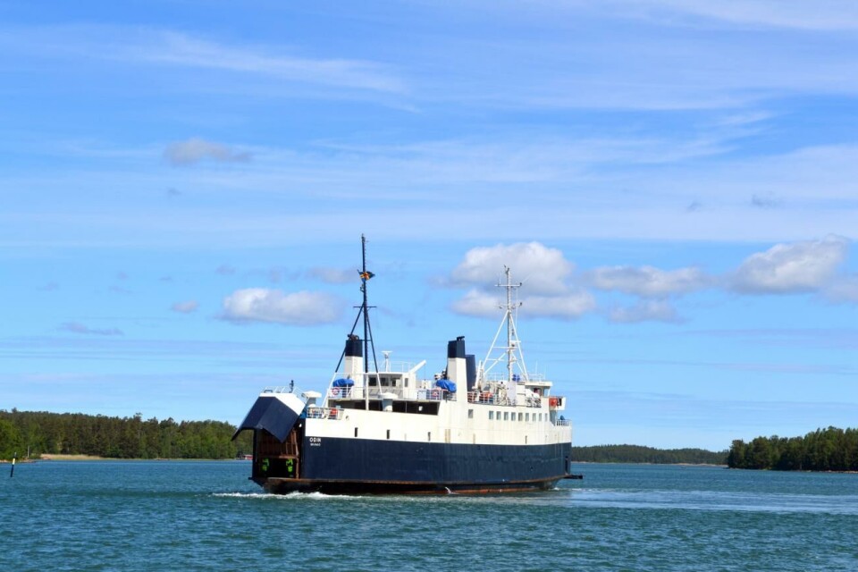 Tvärgående linjen och ms Odin hamnade i centrum för den delen av budgetdebatten som handlade om skärgården.