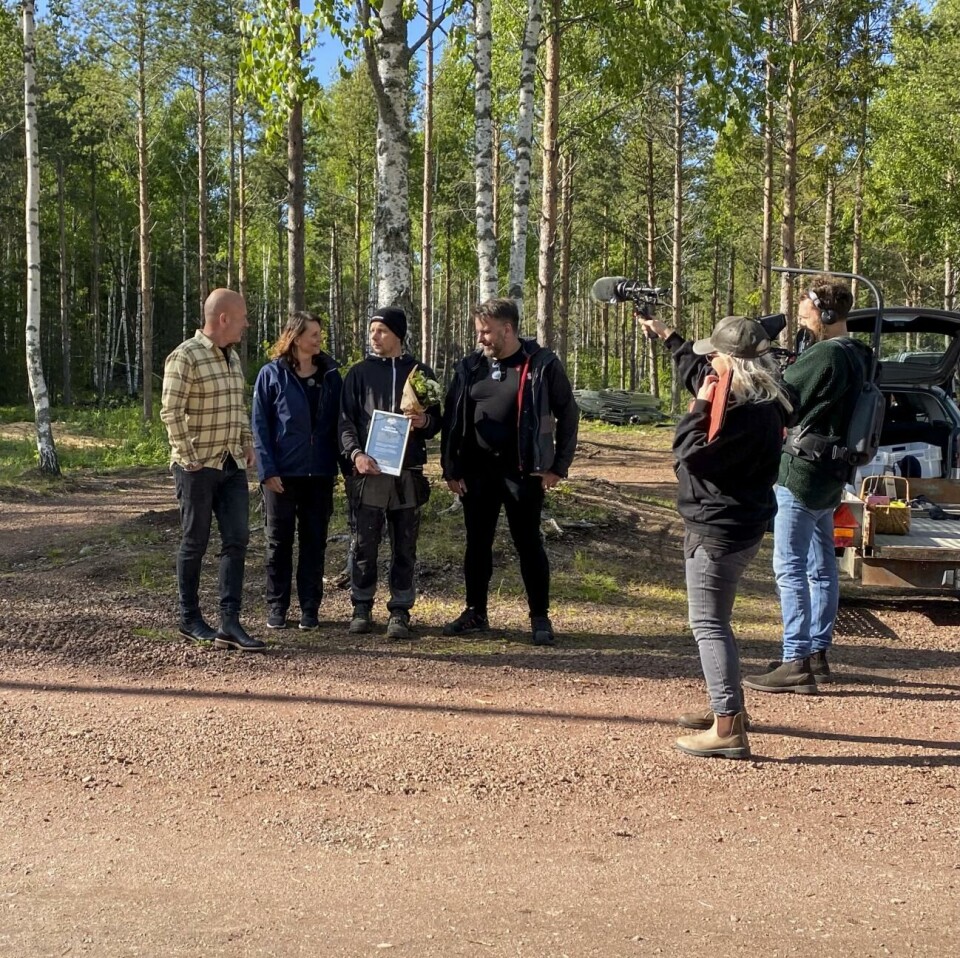 Hans Fahlén pratar med Ulrica Simons, Björn Ekstrand och Daniel Sjöström.