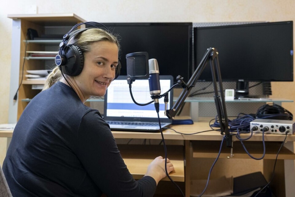 Victoria Johansson gör allt själv i sin podd som ska lära svenskar mer om Åland inför en eventuell flytt till landskapet. Victoria Johansson, pod, poddare