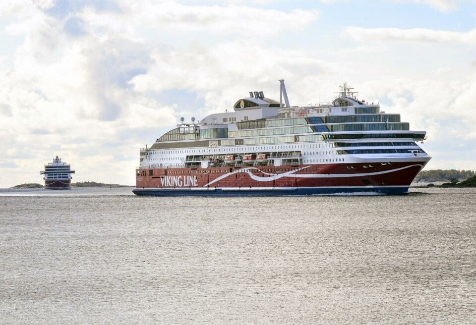 Viking Lines landpersonal på Åland, i Sverige och i Finland berörs nu av samarbetsförhandlingar. 280922 , 28092022 , 20220928 , Viking Line , Viking Glory , Viking Grace , passagerartrafik , sjöfart , fartyg , passagerarfartyg , Västra hamnen