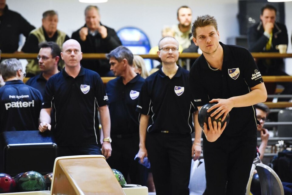 IFK Mariehamn bowling drar sig ur riksseriespelet. På bilden ser vi bland andra Jonas Andersson, Mats Rosberg och Sebastian Cronholm. Bowling, Jonas Andersson, Mats Rosberg, Sebastian Cronholm@Foto:Jacob Saurén