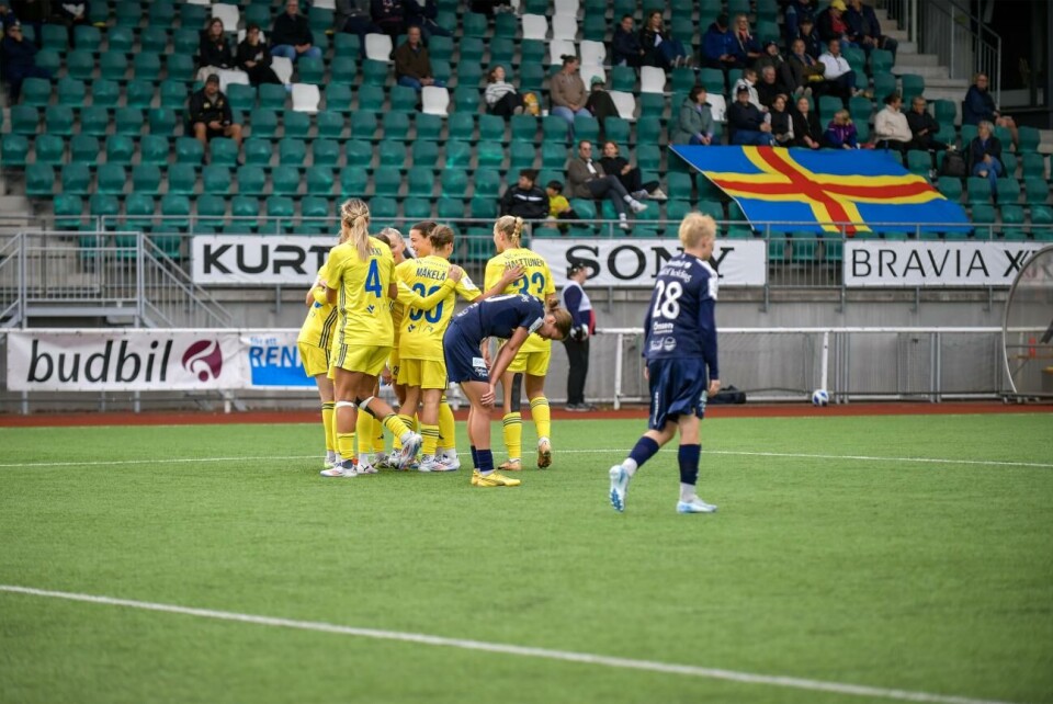 Färre åskådare tog sig till Åland Uniteds hemmamatcher i år jämfört med i fjol.